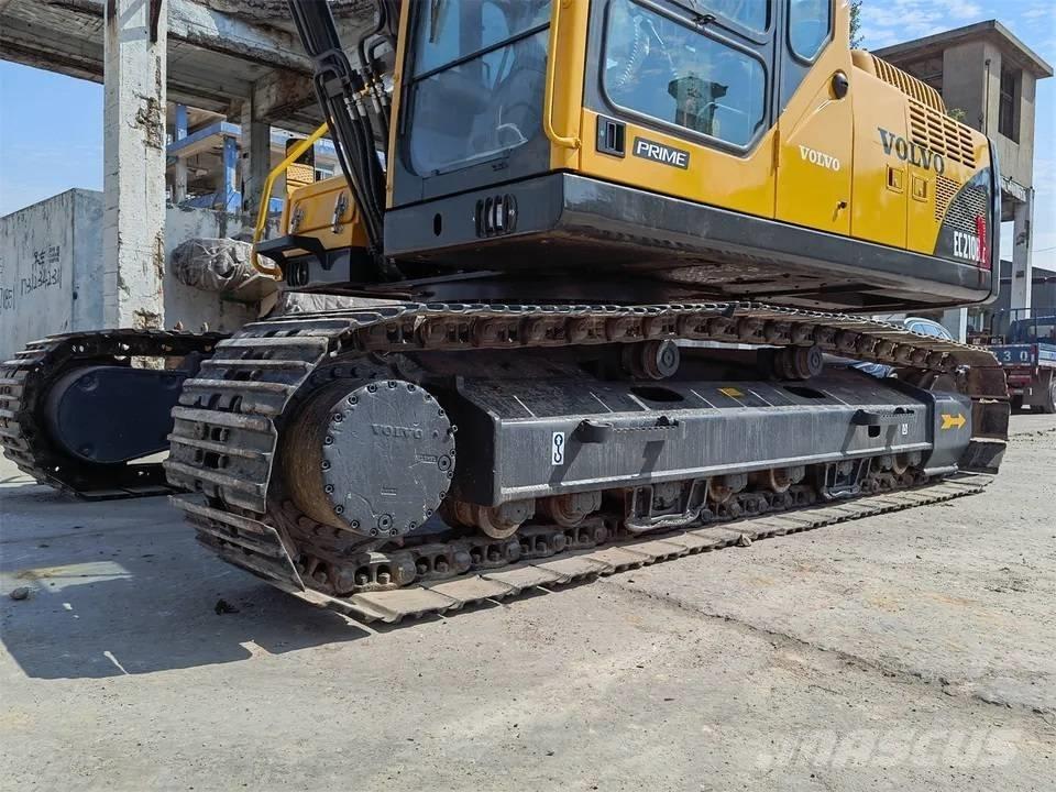 Volvo EC 210 B LC Midi rýpadla 7t - 12t