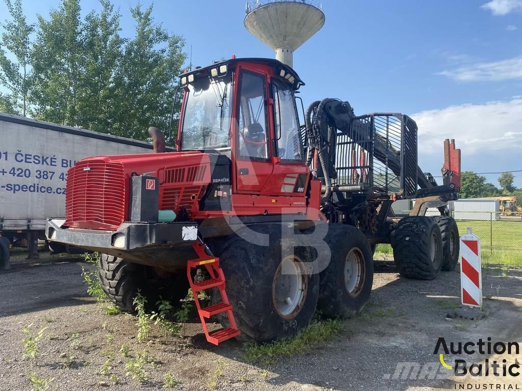Komatsu 895 Vyvážecí traktory