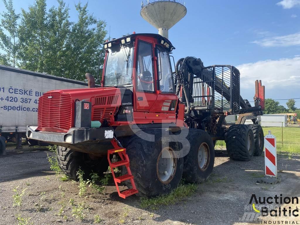Komatsu 895 Vyvážecí traktory