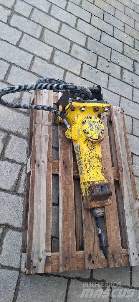 Epiroc SB 152 Bourací kladiva / Sbíječky