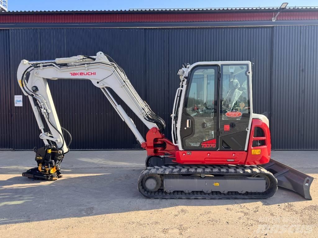 Takeuchi TB 370 Midi rýpadla 7t - 12t