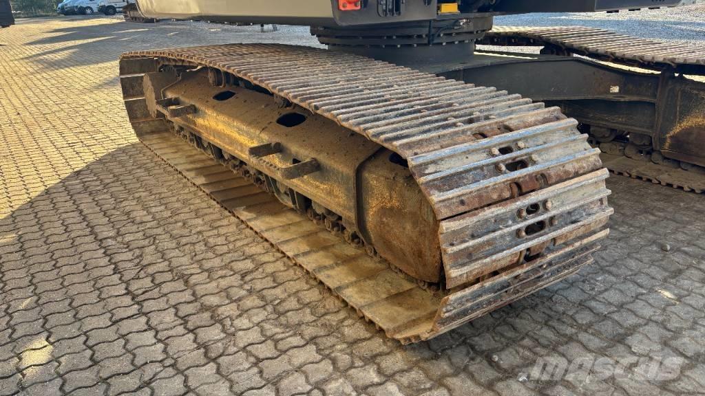 Volvo EC 220 E Pásová rýpadla