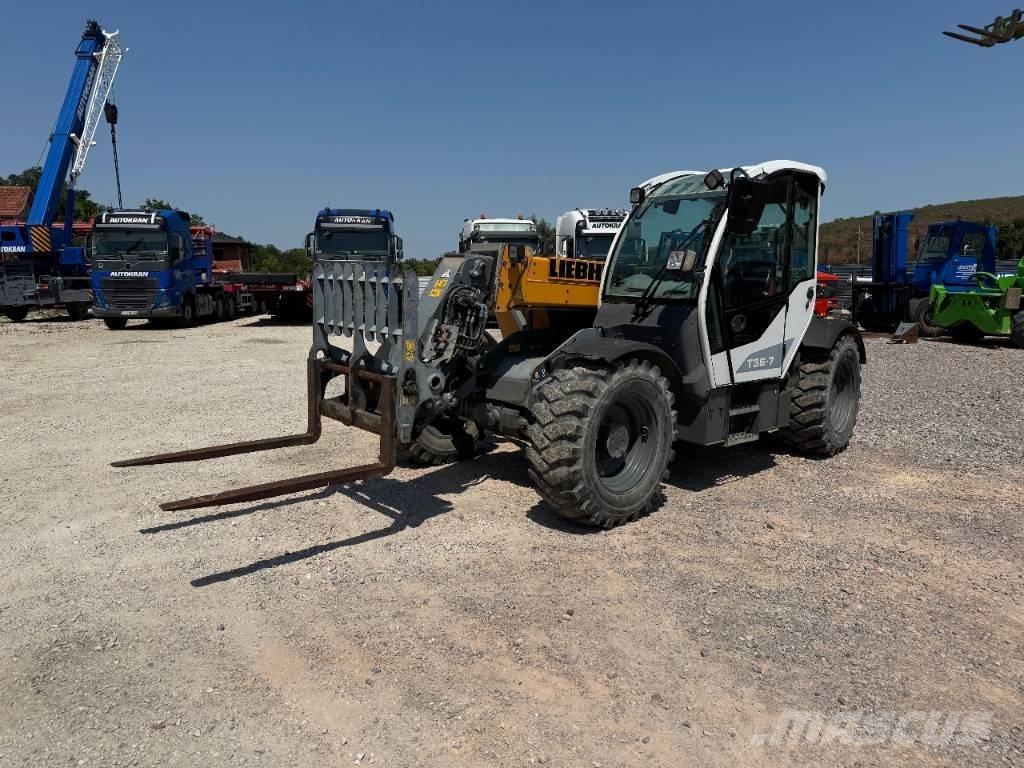 Liebherr T 36-7 Teleskopické manipulátory