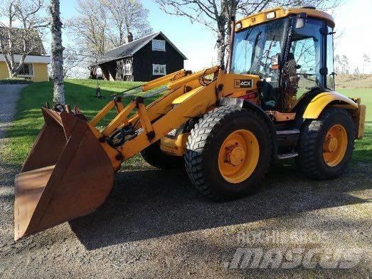 JCB 4 X Kolové nakladače