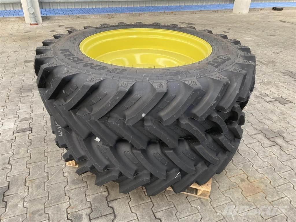 BKT 420/85R38 Pneumatiky, kola a ráfky
