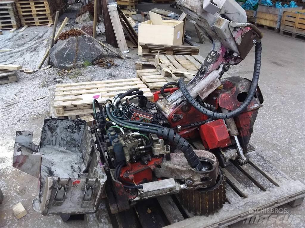 Log Max 4000T Těžební hlavy