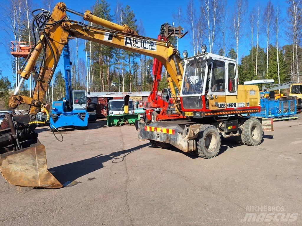 Liebherr A 902 Kolová rýpadla