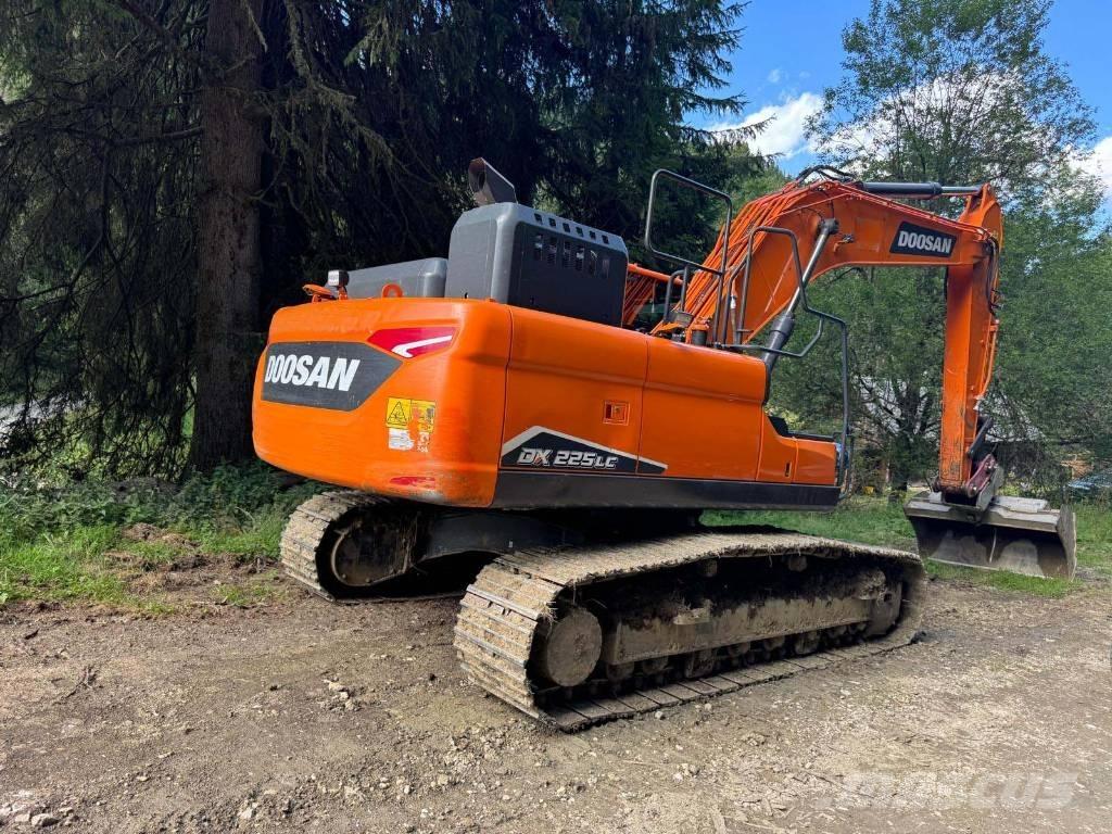 Doosan DX 225 LC-7 Pásová rýpadla