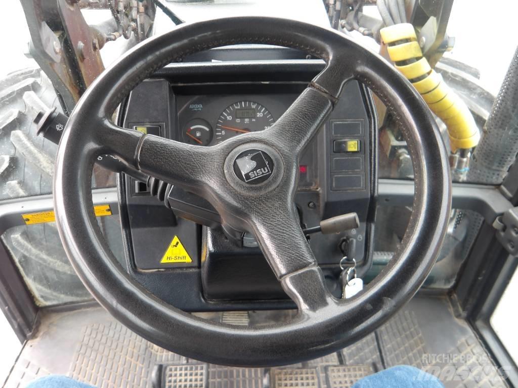 Valtra 8050 Traktory