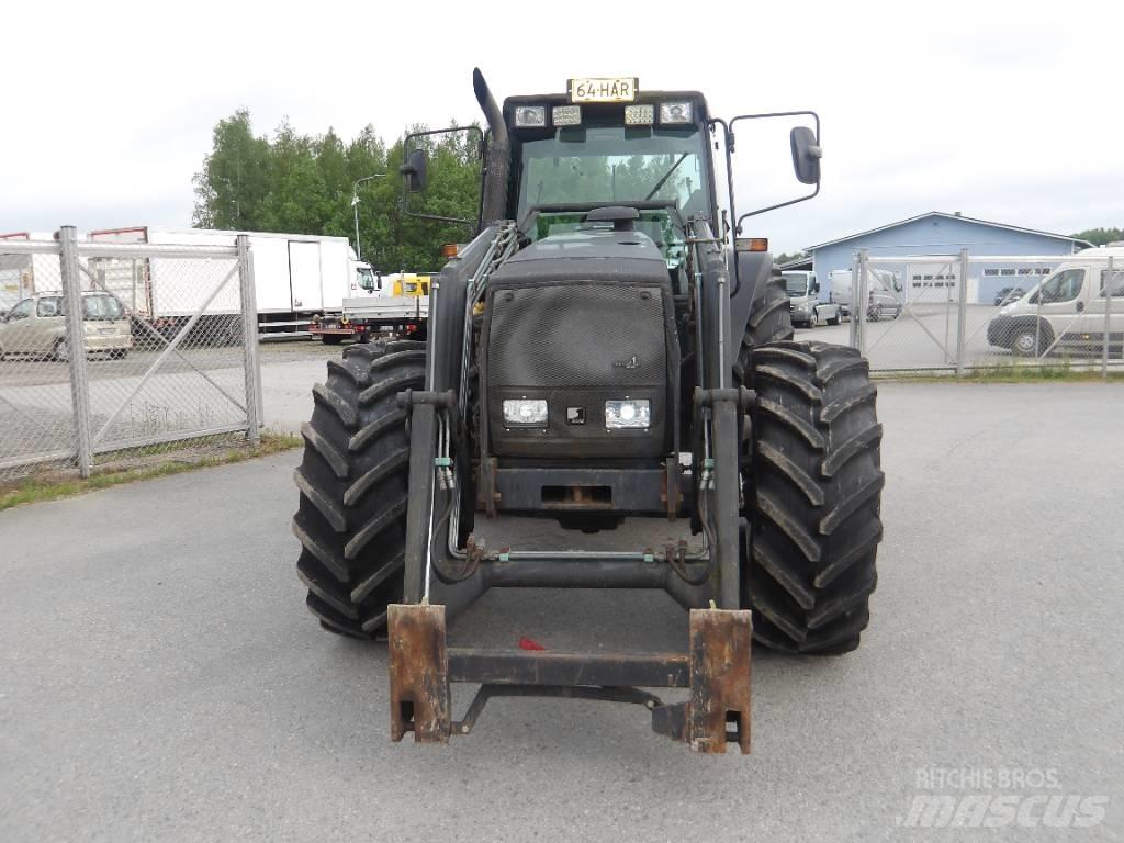 Valtra 8050 Traktory
