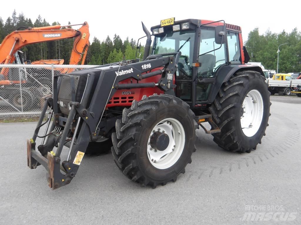 Valtra 8050 Traktory