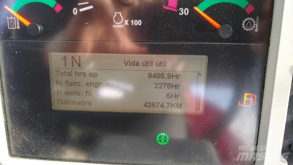 CAT 950K Kolové nakladače