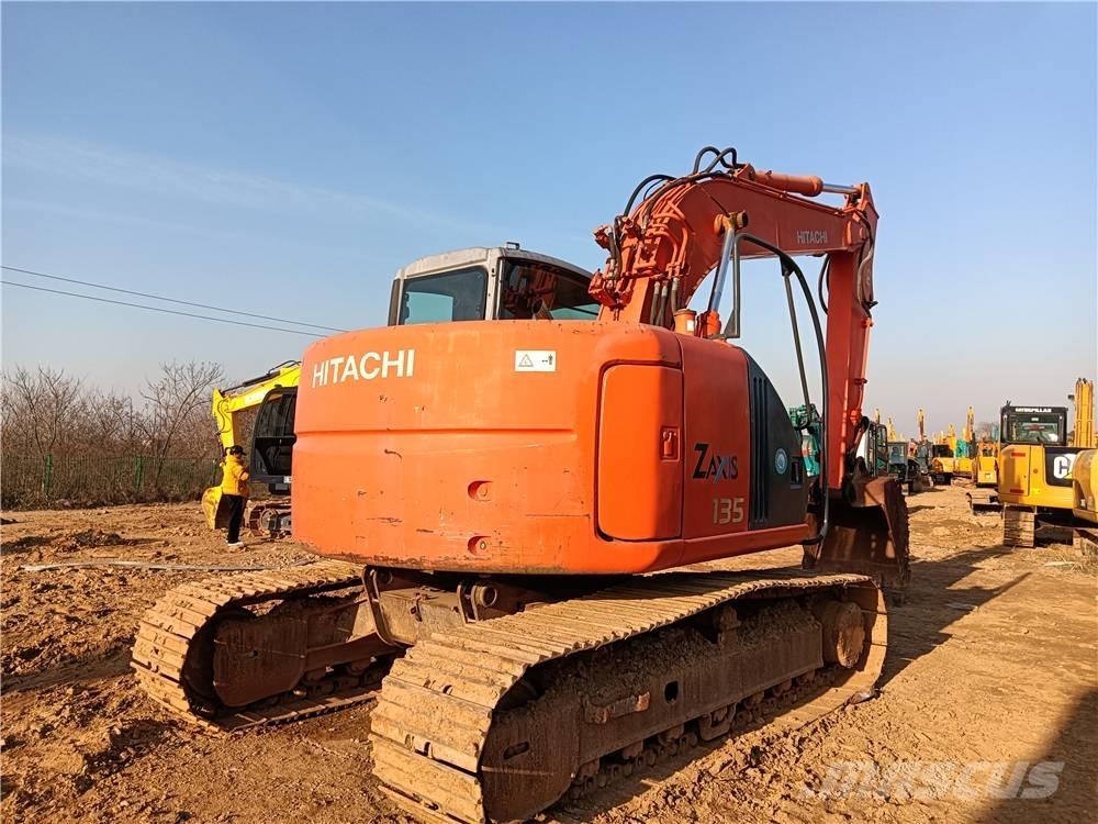 Hitachi ZX135US Pásová rýpadla
