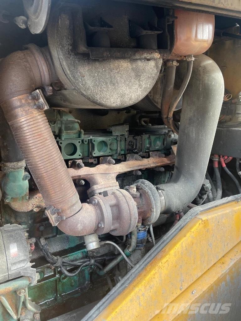 Volvo L120E Kolové nakladače