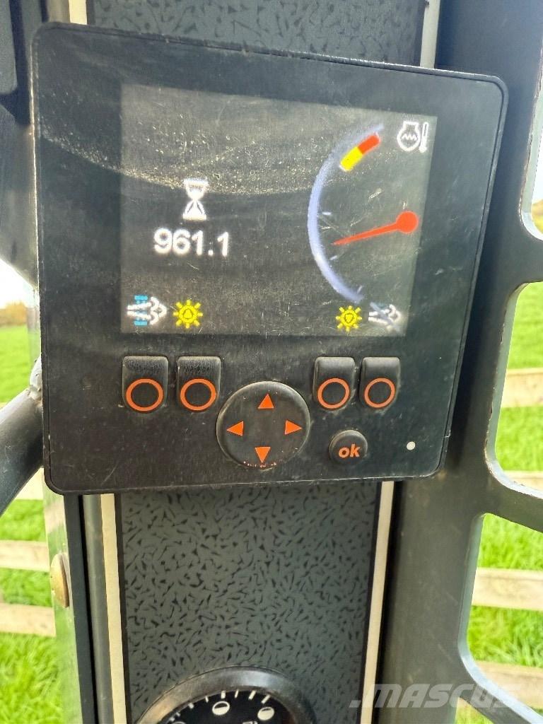 Gehl R 105 Smykem řízené nakladače