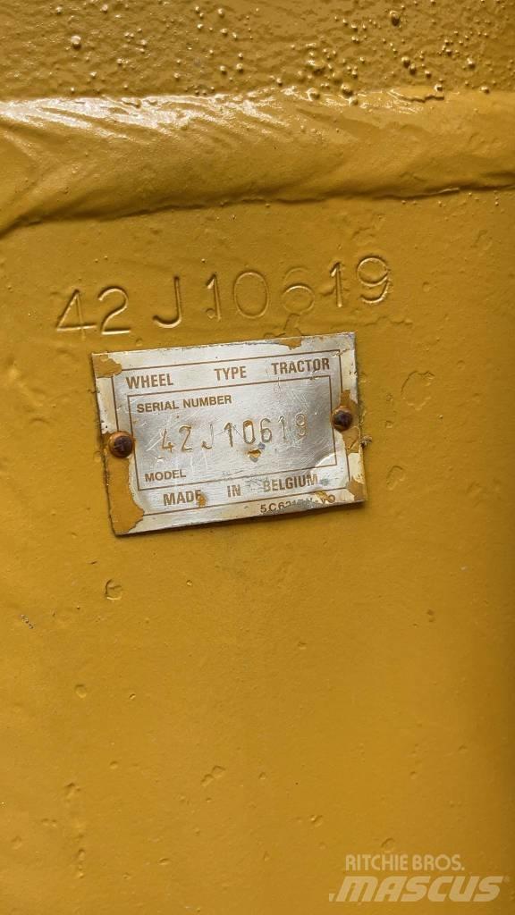 CAT 966 C Kolové nakladače