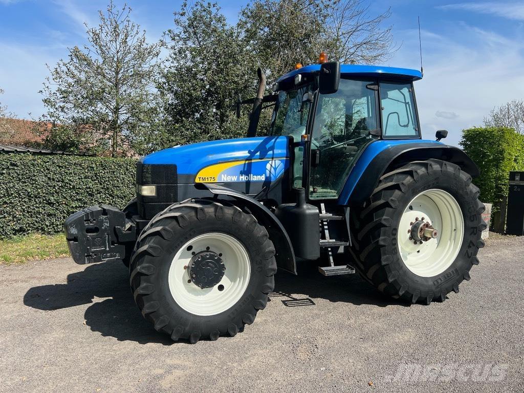 New Holland TM 175 Traktory