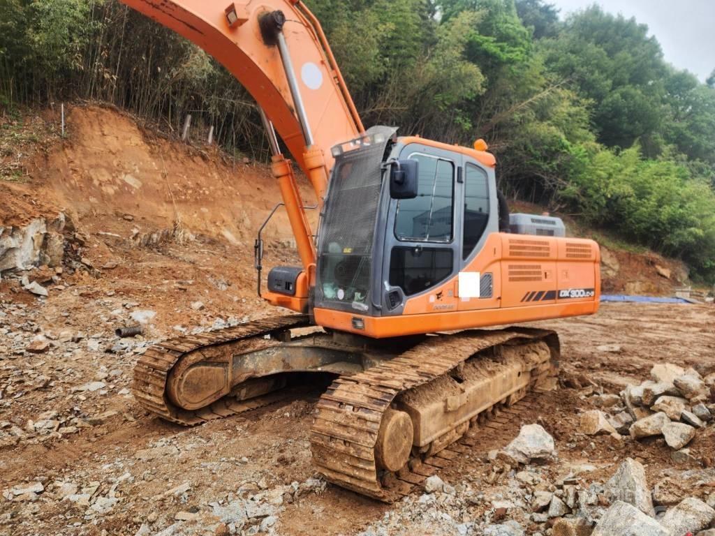 Doosan DX 300 LC-5 Pásová rýpadla