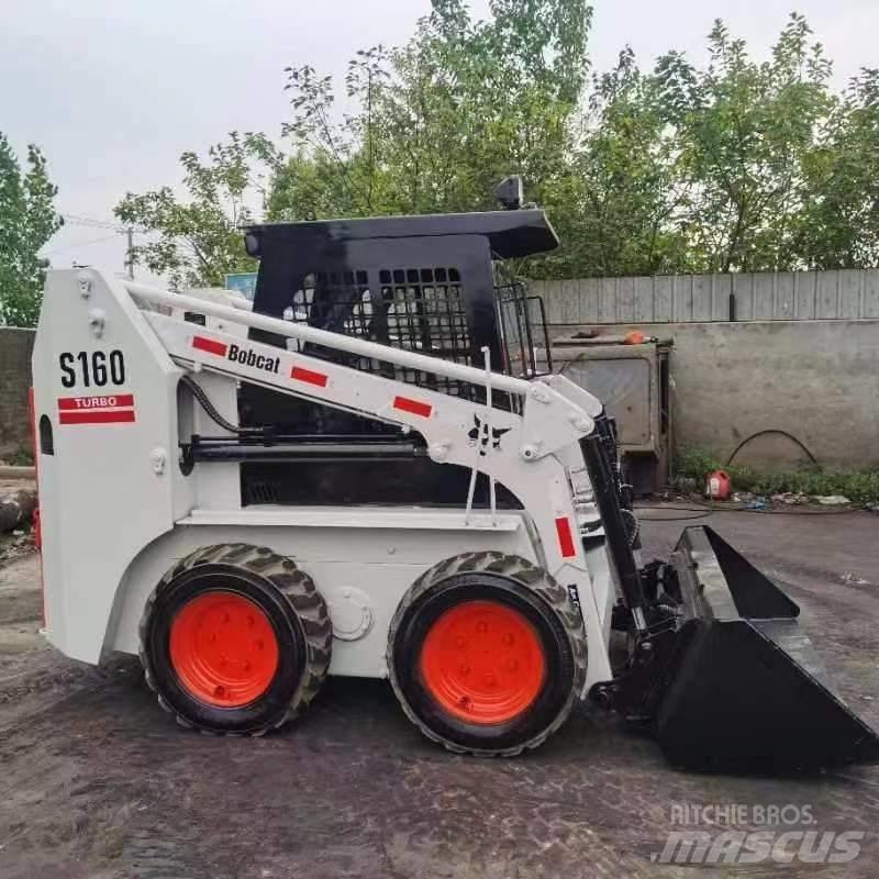 Bobcat S 160 Smykem řízené nakladače