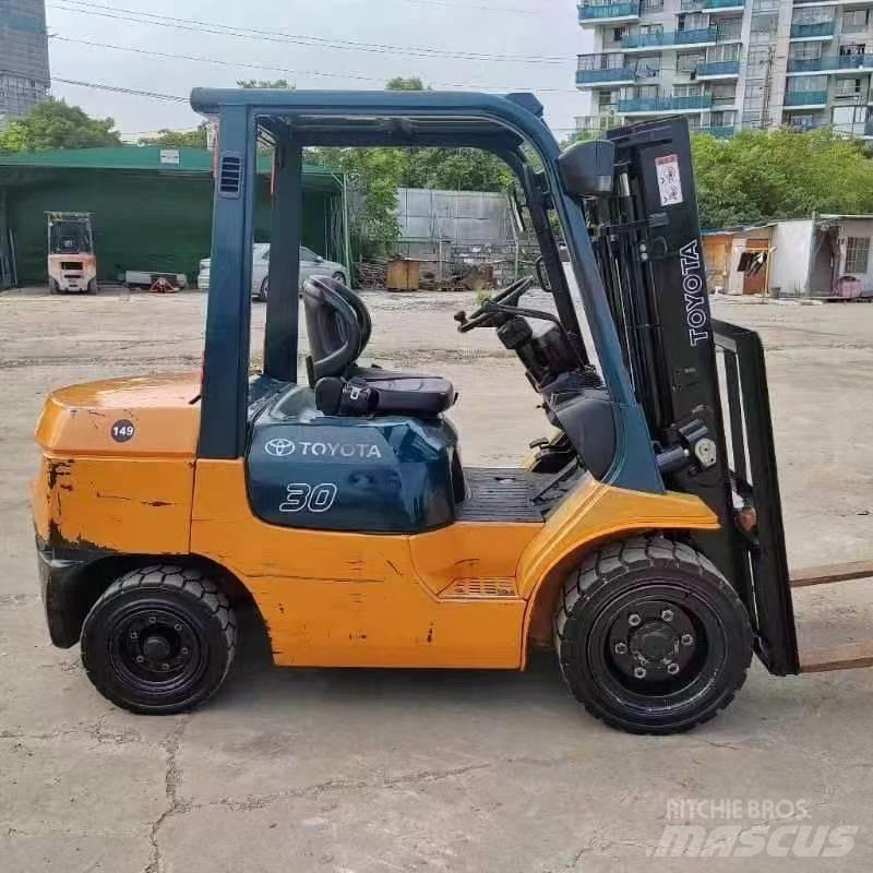Toyota FD 30 Dieselové vozíky