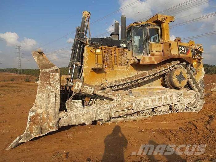 CAT D10 T Pásové dozery