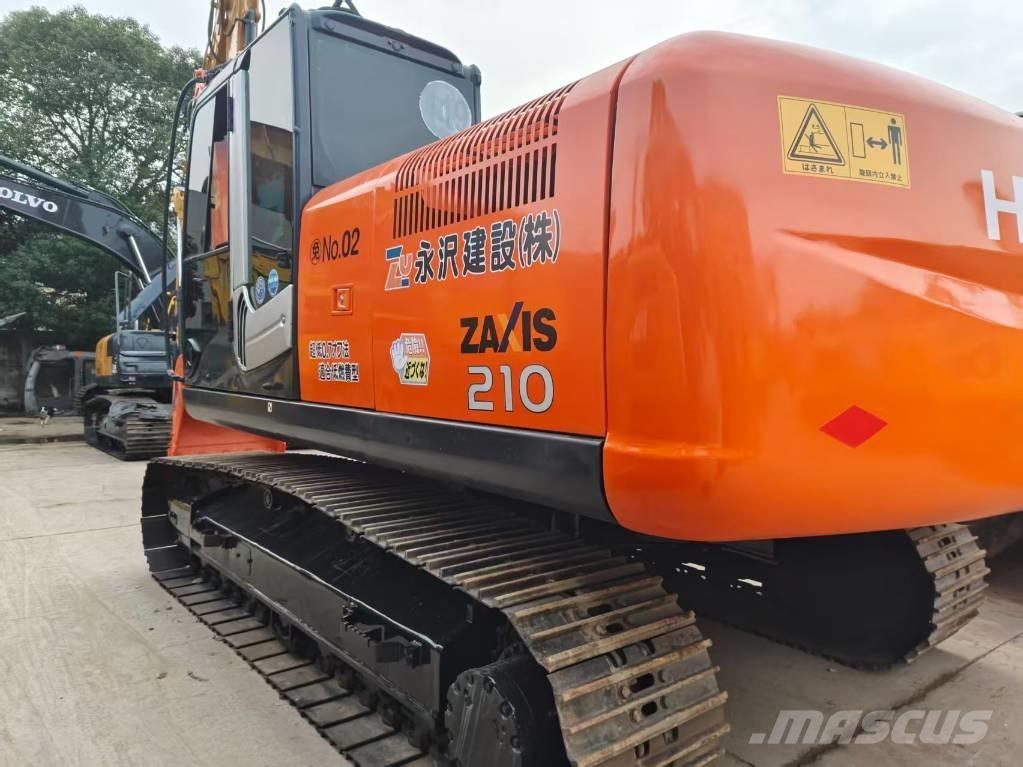 Hitachi ZX 210 Pásová rýpadla