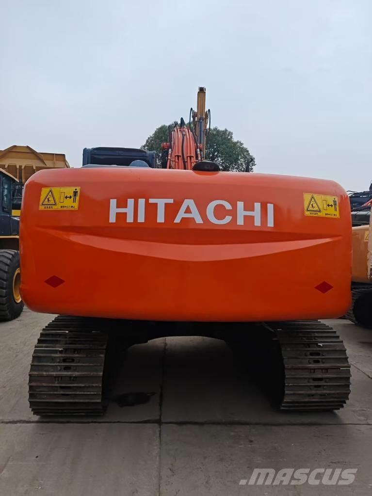 Hitachi ZX 210 Pásová rýpadla
