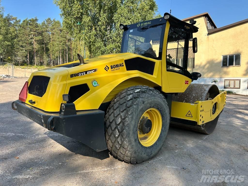 Bomag BW 213 Tahačové válce