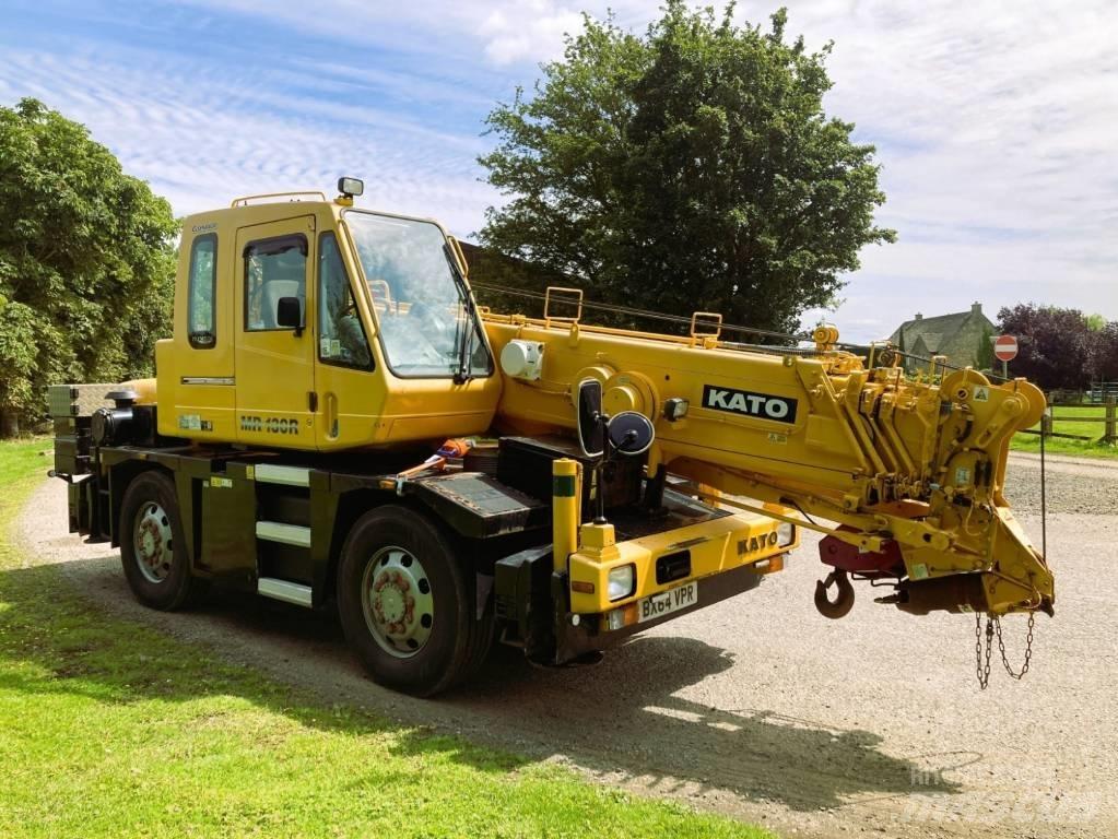 Kato MR 130R Univerzální terénní jeřáby