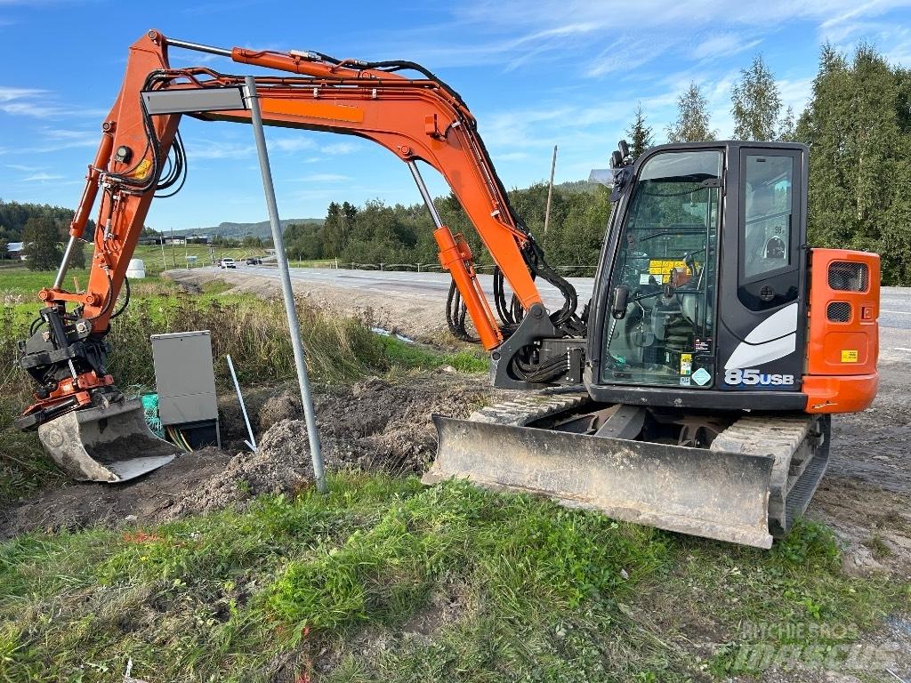 Hitachi ZX 85 US B-6 Midi rýpadla 7t - 12t