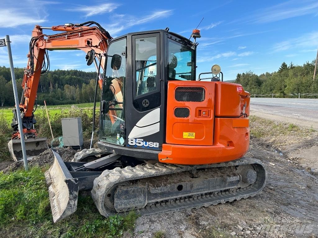 Hitachi ZX 85 US B-6 Midi rýpadla 7t - 12t