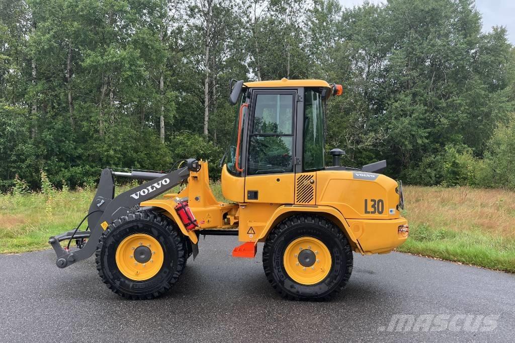 Volvo L 30 Kolové nakladače