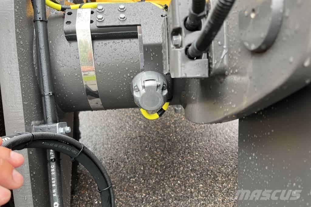 Volvo L 30 Kolové nakladače
