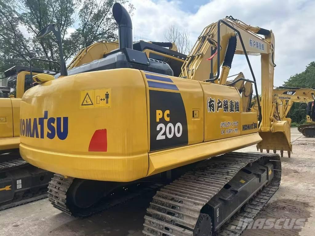 Komatsu PC 200-8N1 Pásová rýpadla
