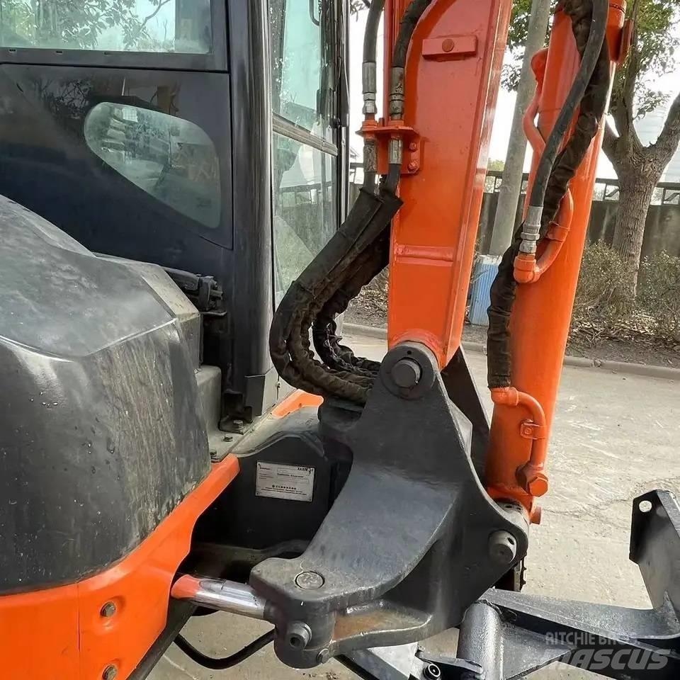 Hitachi ZX50 Mini rýpadla < 7t