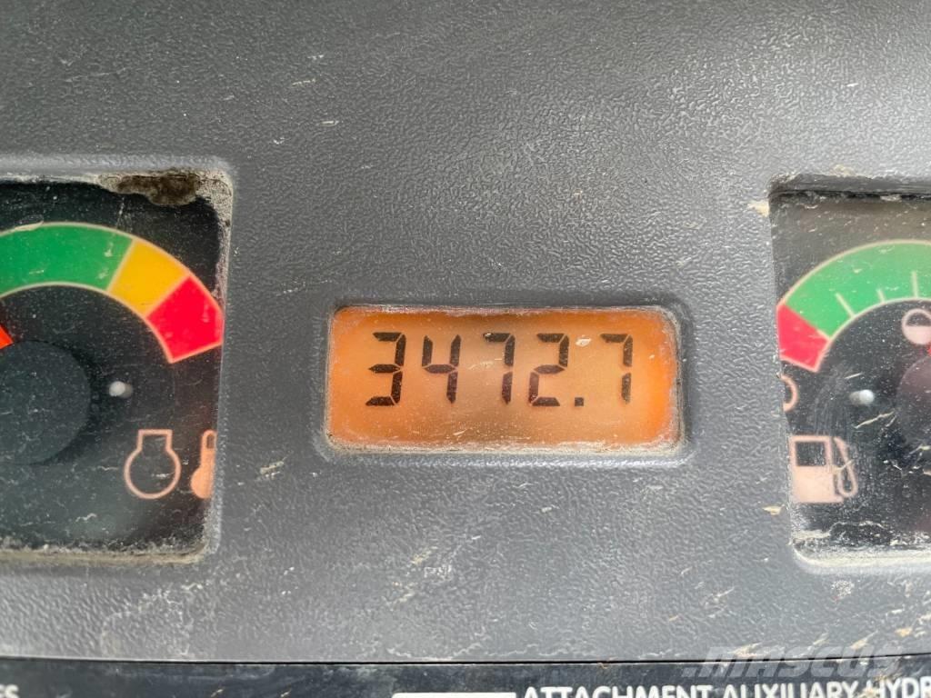 Bobcat T190 Smykem řízené nakladače