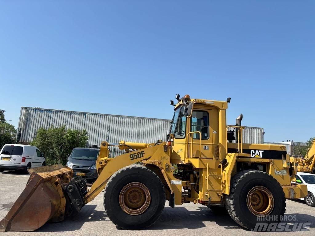 CAT 950 F Kolové nakladače
