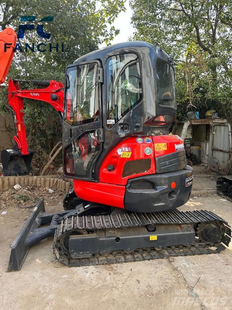 Kubota U 35 Pásová rýpadla