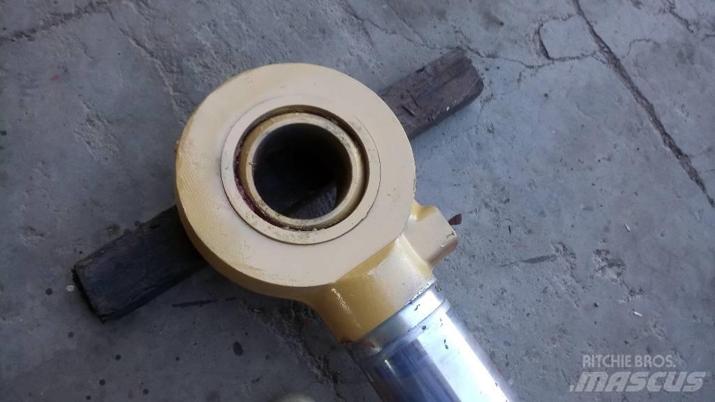 CAT 245 Hydraulika