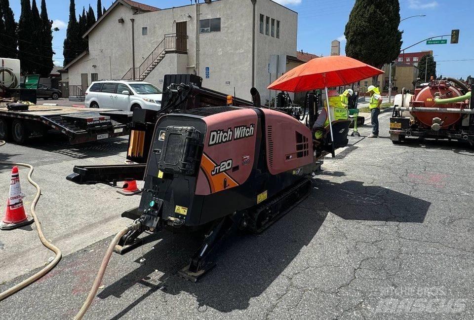 Ditch Witch JT20 Horizontální vrtací zařízení