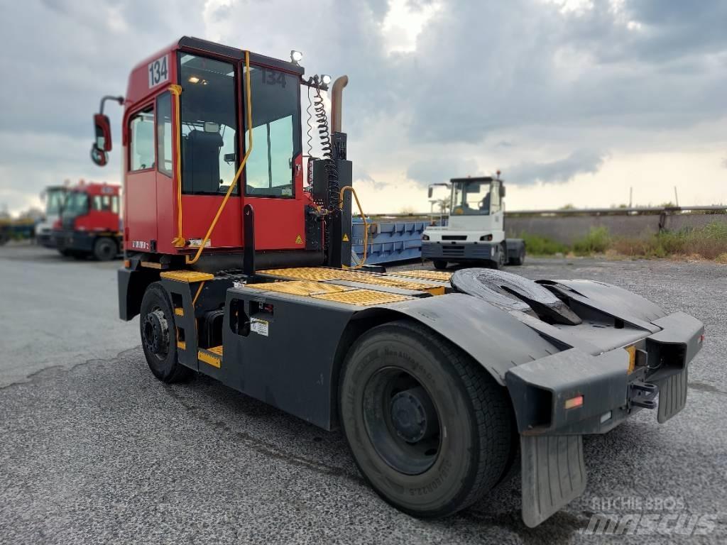 Kalmar T2 Terminálový tahač