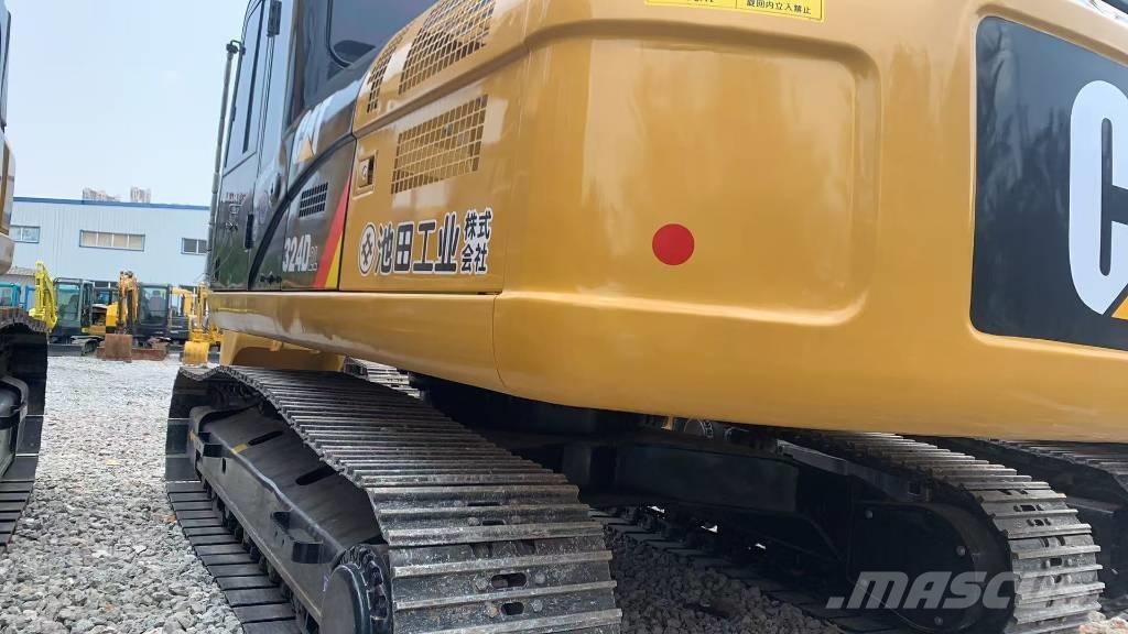 CAT 324 D L Pásová rýpadla