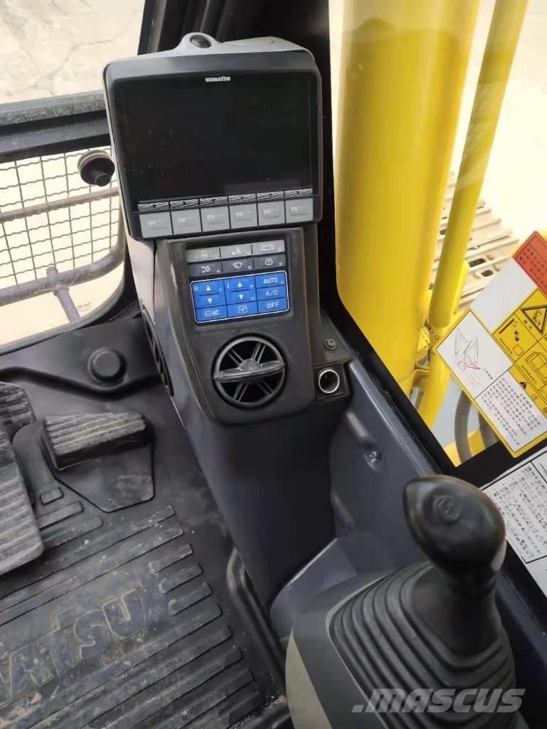 Komatsu PC 200 Pásová rýpadla