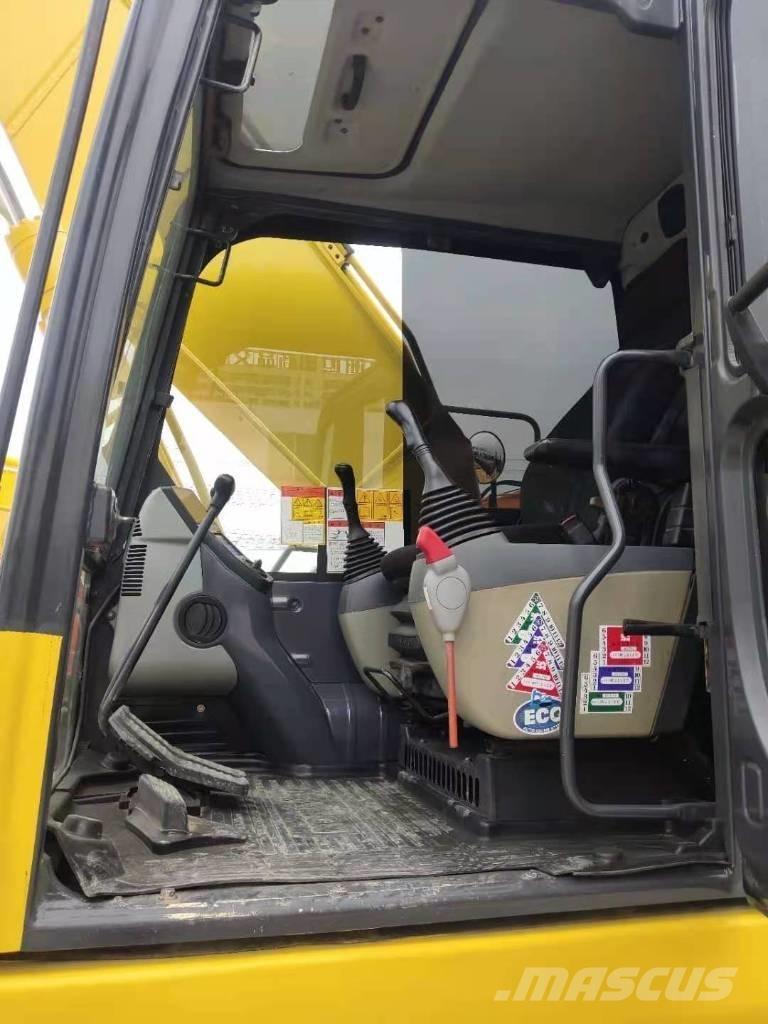Komatsu PC 200 Pásová rýpadla