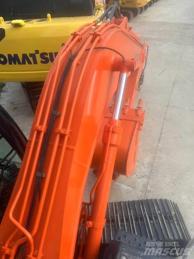 Hitachi ZX 120 Pásová rýpadla