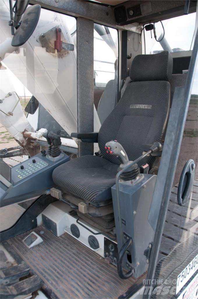 Liebherr LR 1200 Pásové jeřáby