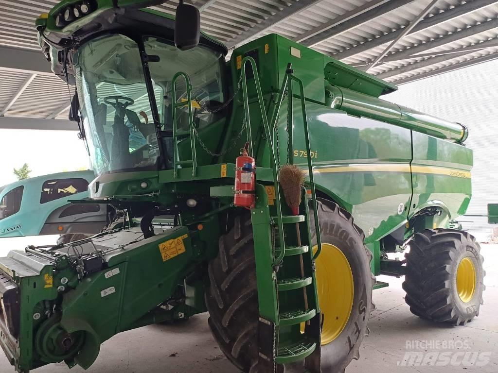 John Deere S790i Sklízecí mlátičky
