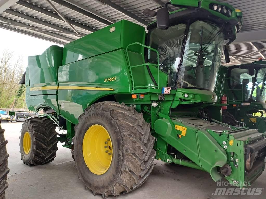 John Deere S790i Sklízecí mlátičky