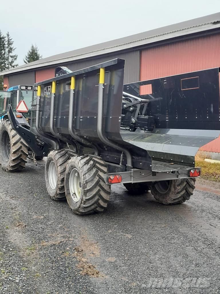 Palms 12D 5.58 Lesnické přívěsy