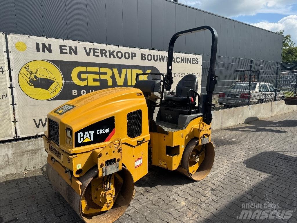 CAT CB 24 B Tandemové válce